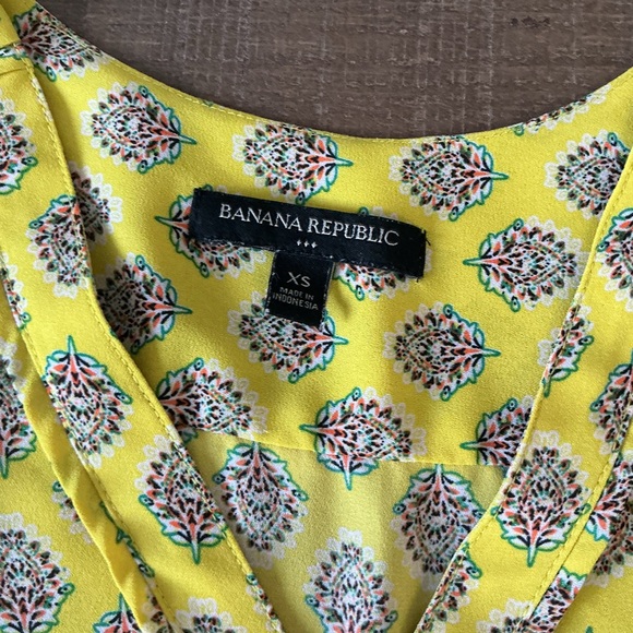 Banana Republic Yellow and Purple Sleeveless Blouse - Picture 2 of 7